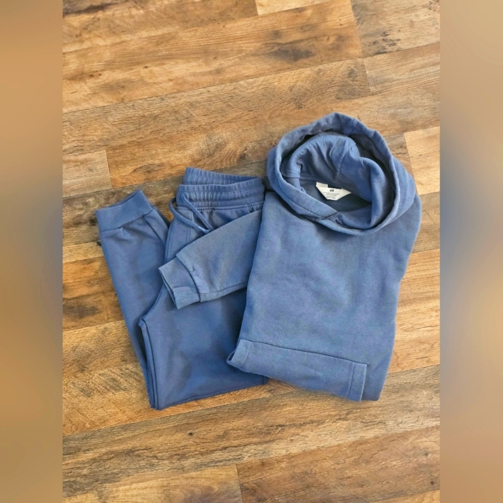 Sweatsuit